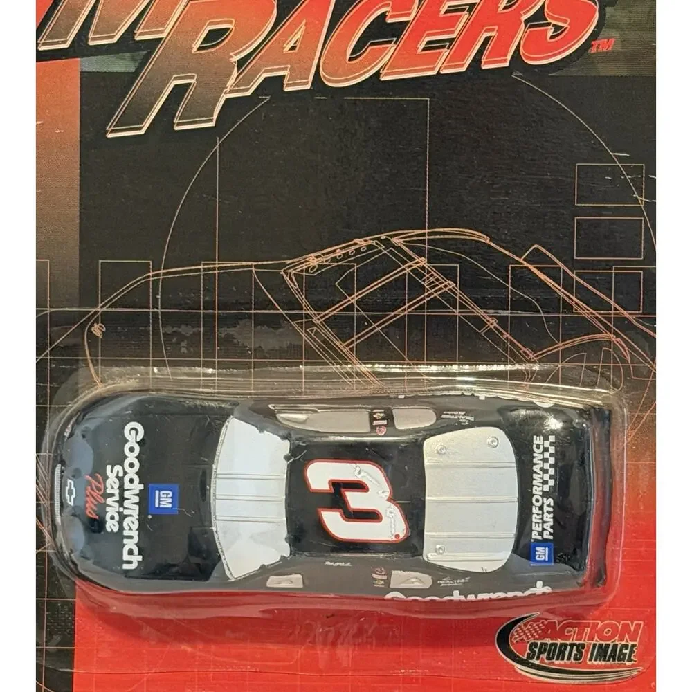 Lot Of 4 Dale Earnhardt Sr 2001 Magnetic Racers Nascar 2001 Keychain 2 Stickers